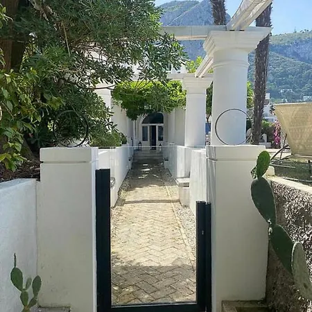 Francesca * Capri